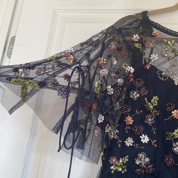 Occasion by Dex embroidered Dress size L(8US) - Picture 3 of 8